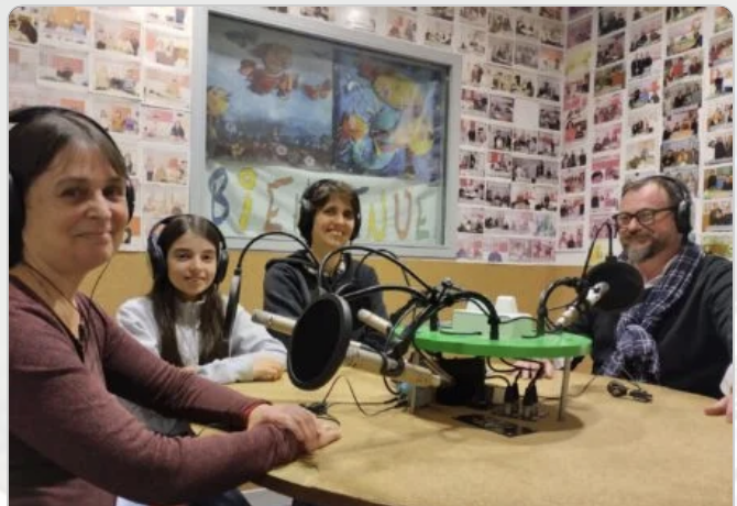 CINE-CONCERT « ELLES N&rsquo;EN FONT QU&rsquo;A LEUR TETE » SUR RADIO RC